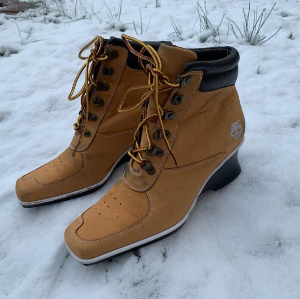 Tan skinny Timberland boots